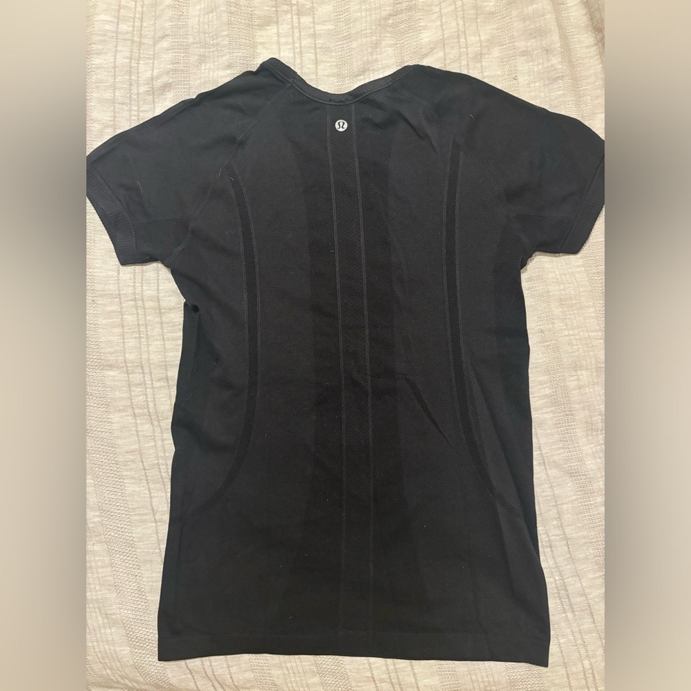 Lululemon Swiftly Tech